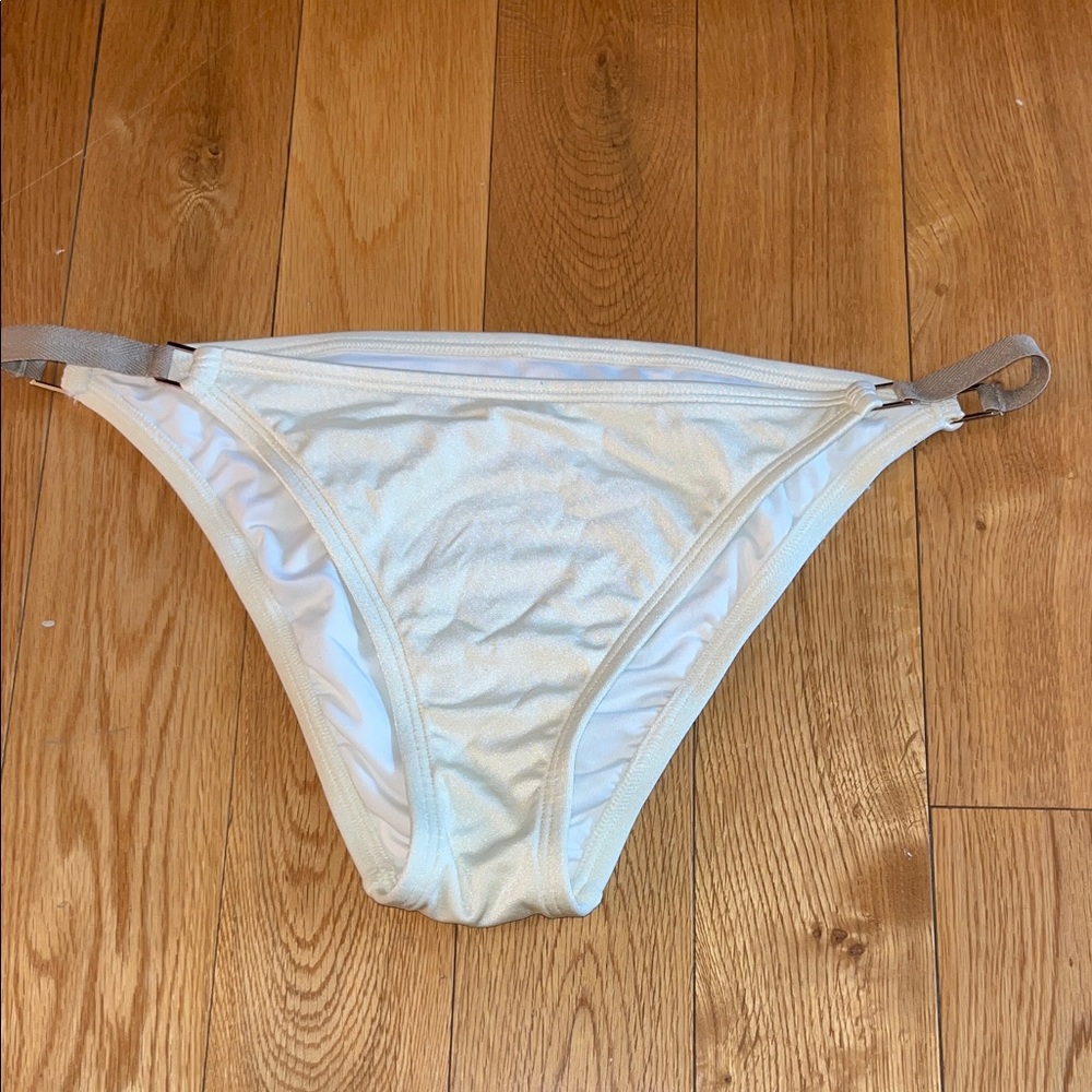Victoria’s Secret Cream Cheeky Bikini Bottoms with Tan and Gold Details - Size L